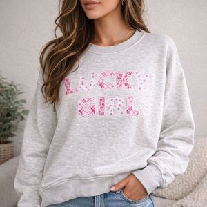 Le Lis Lucky Girl Sweatshirt Pink Graphic Oversized Pullover Cozy Cute S NWT